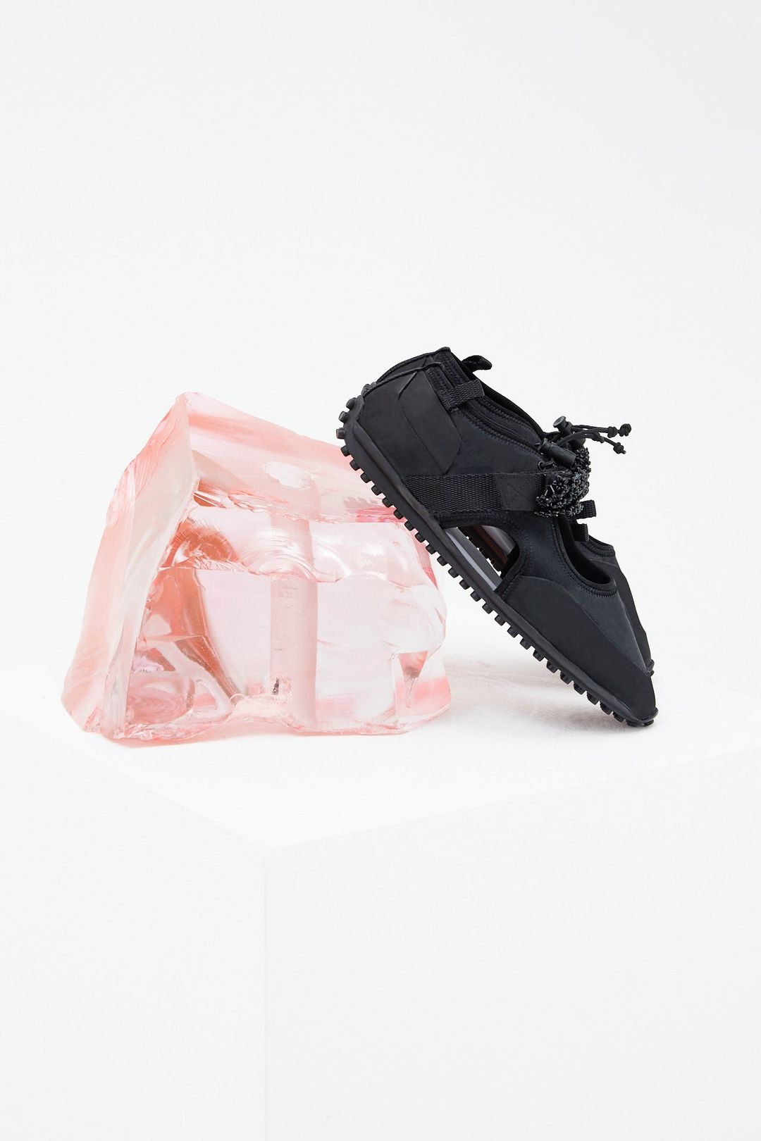 SARA | SNEAKERS EMBROIDERED NEOPRENE BLACK/BLACK