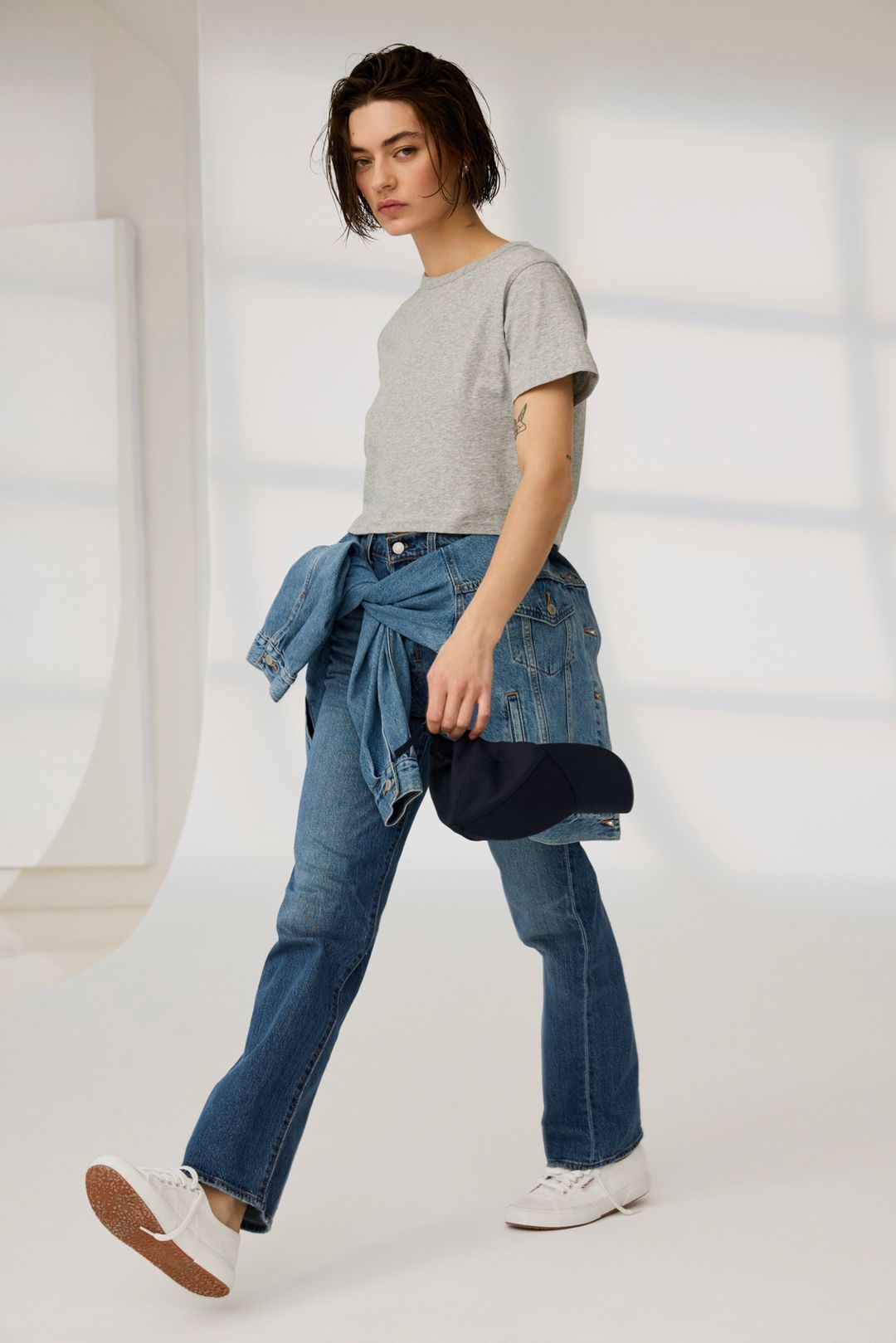 The Cropped Perfect Tee in Heather Grey