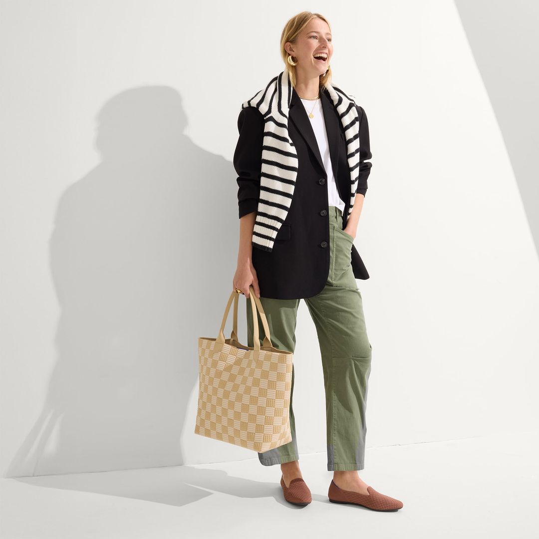 The Lightweight Tote - Checker Sand #3