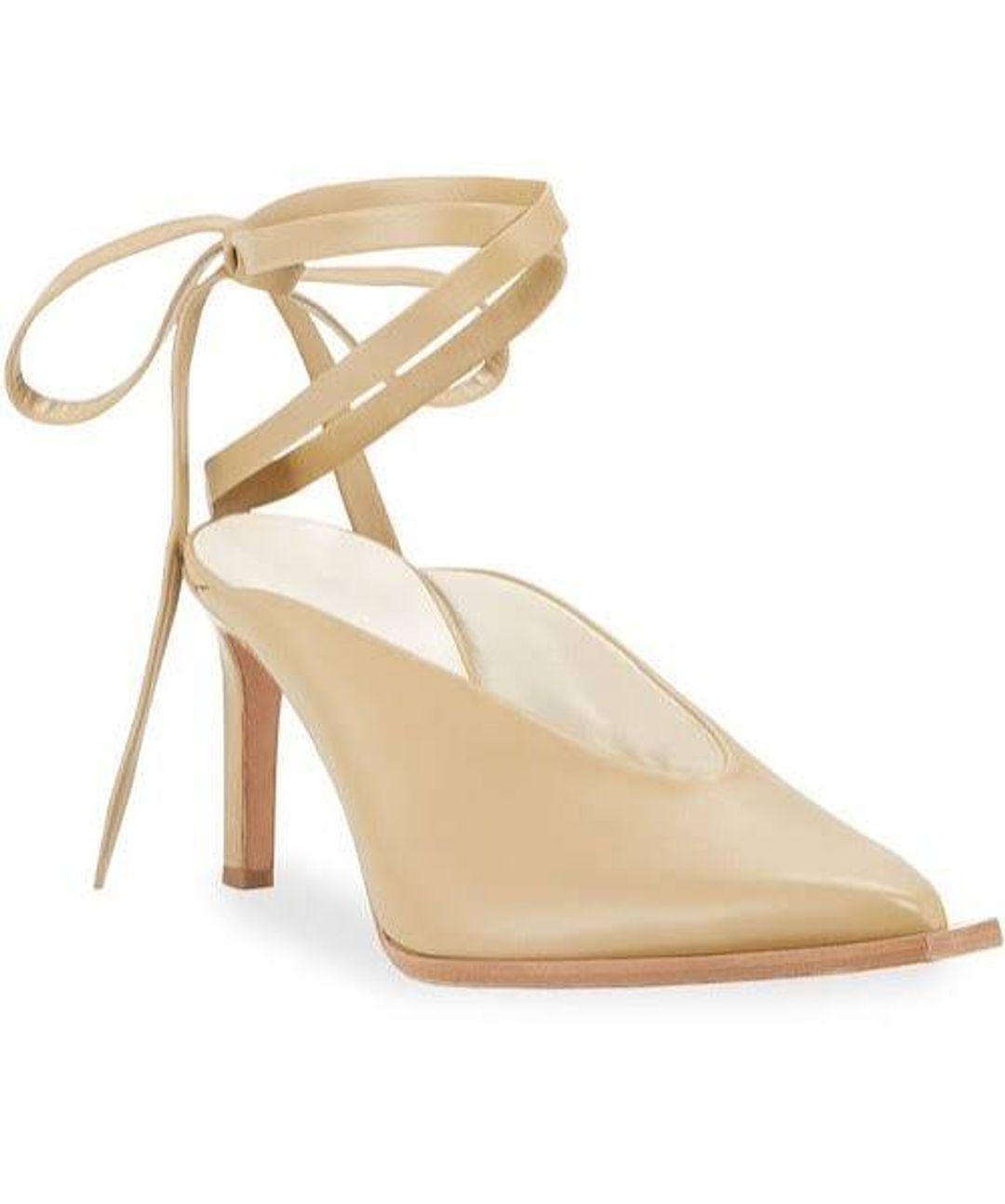 Neima beige pump