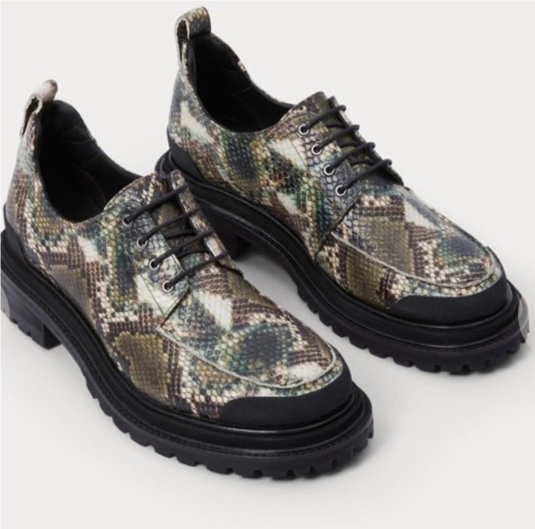 Snake print lace up loafers