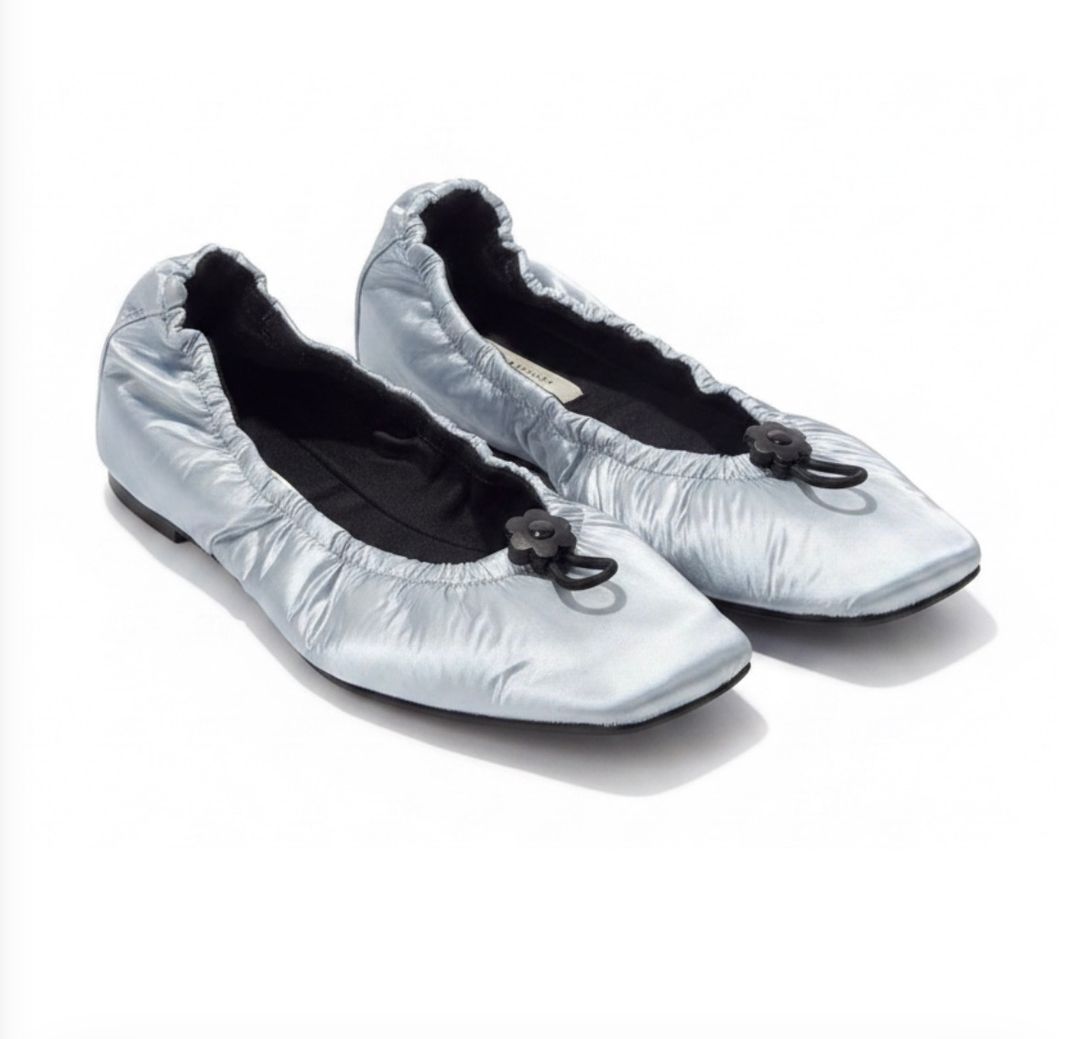 Ballet flats