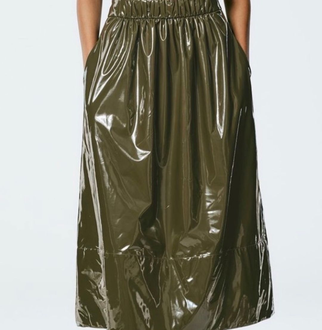 Light Weight Stretch Patent Smocking Waistband Full Skirt