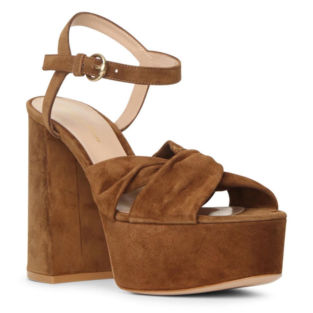 Donna suede platform sandals
