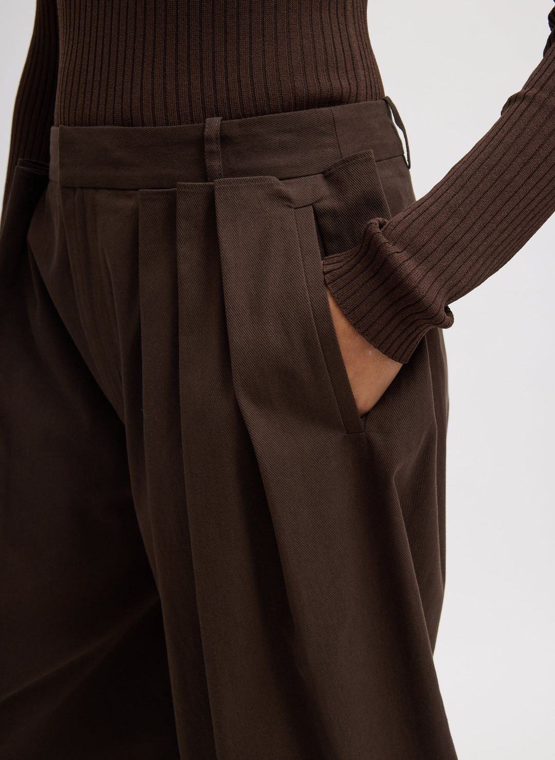 Luxe Spring Twill Tucked Pleated Wide Leg Short #4