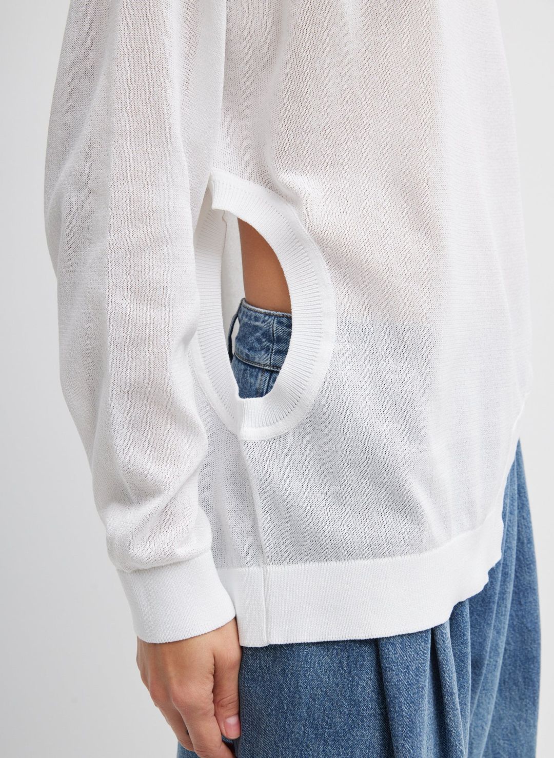 Crispy Sweater With Cut Out Detail #7