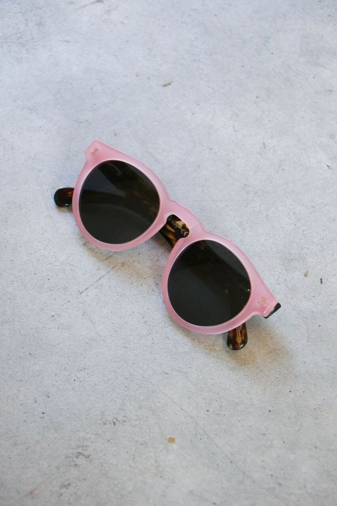 Leonard Sunglasses - Pink Frames x Green Tortoise