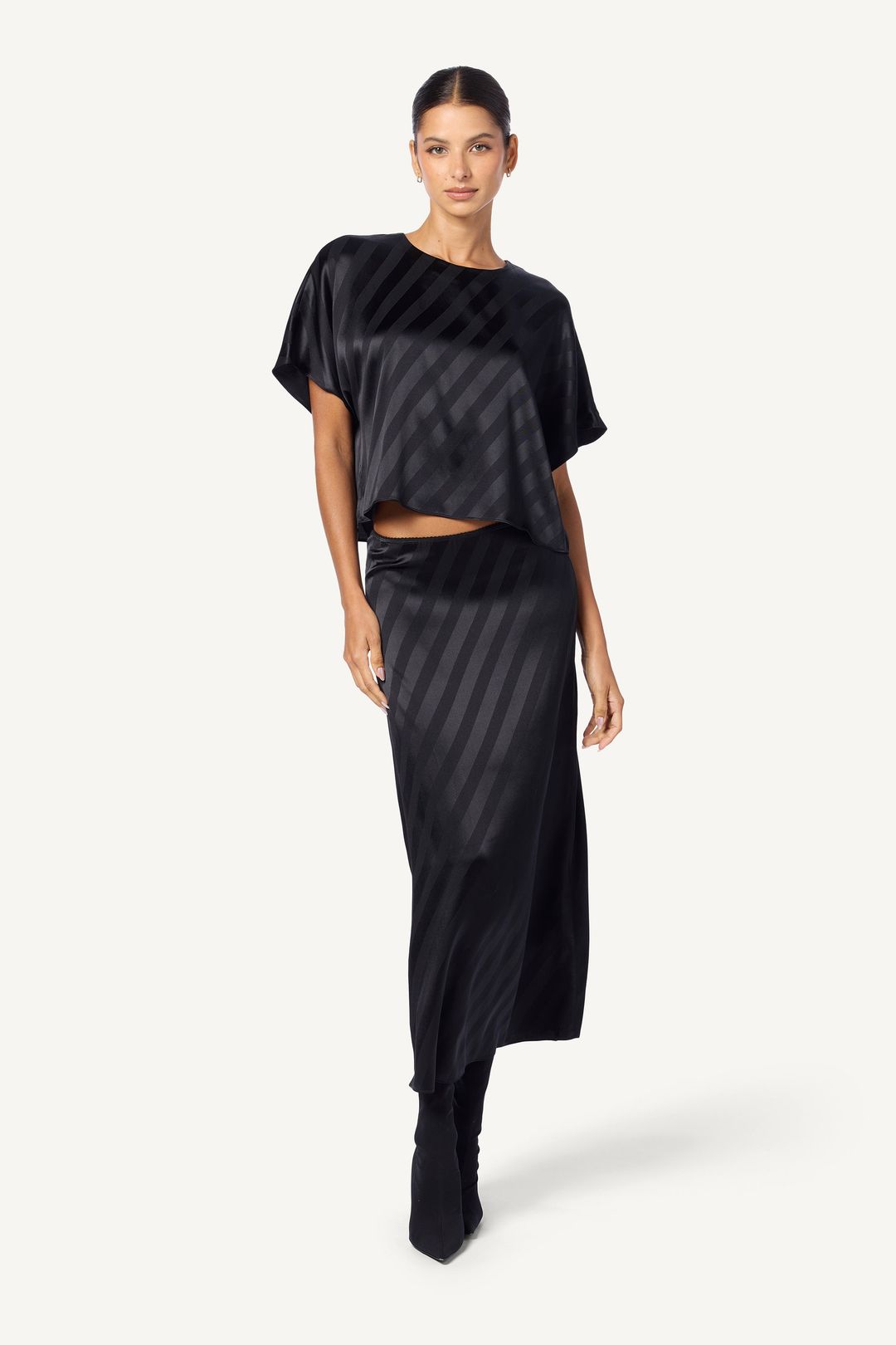 ADRIA DOLMAN CREWNECK TOP WITH KEYHOLE AT BACK | BLACK