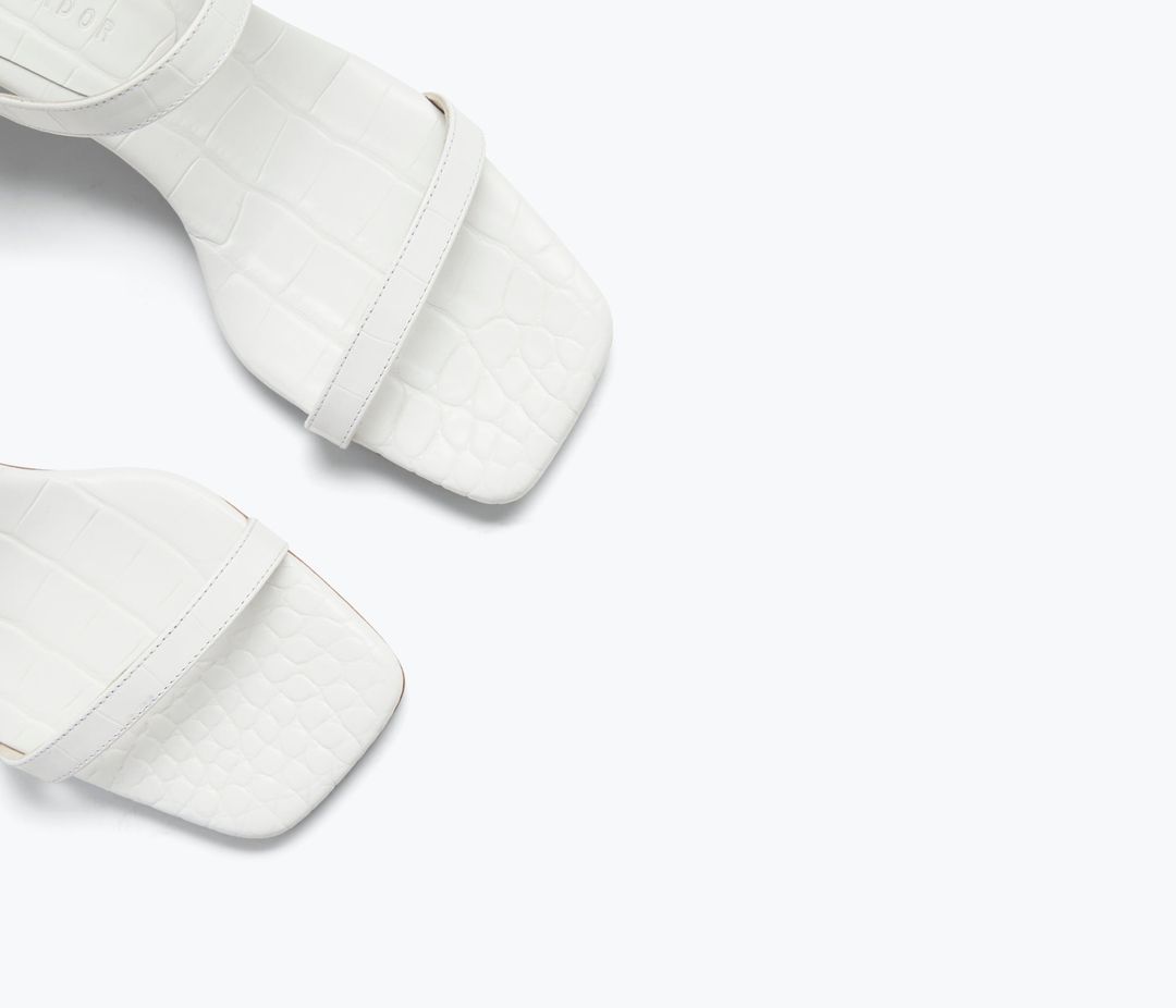 AMALIA BUCKLED HEEL #3