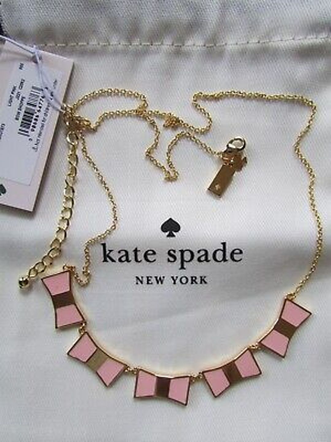 bow shoppe row necklace