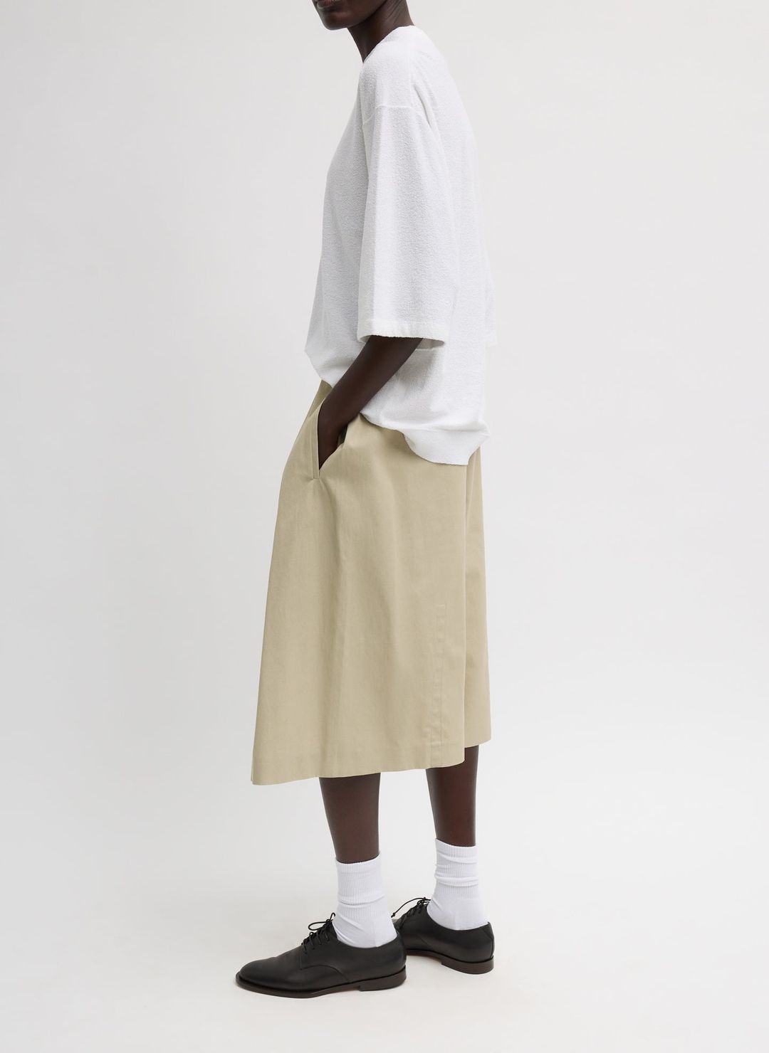 Luxe Spring Twill Tucked Pleated Wide Leg Short