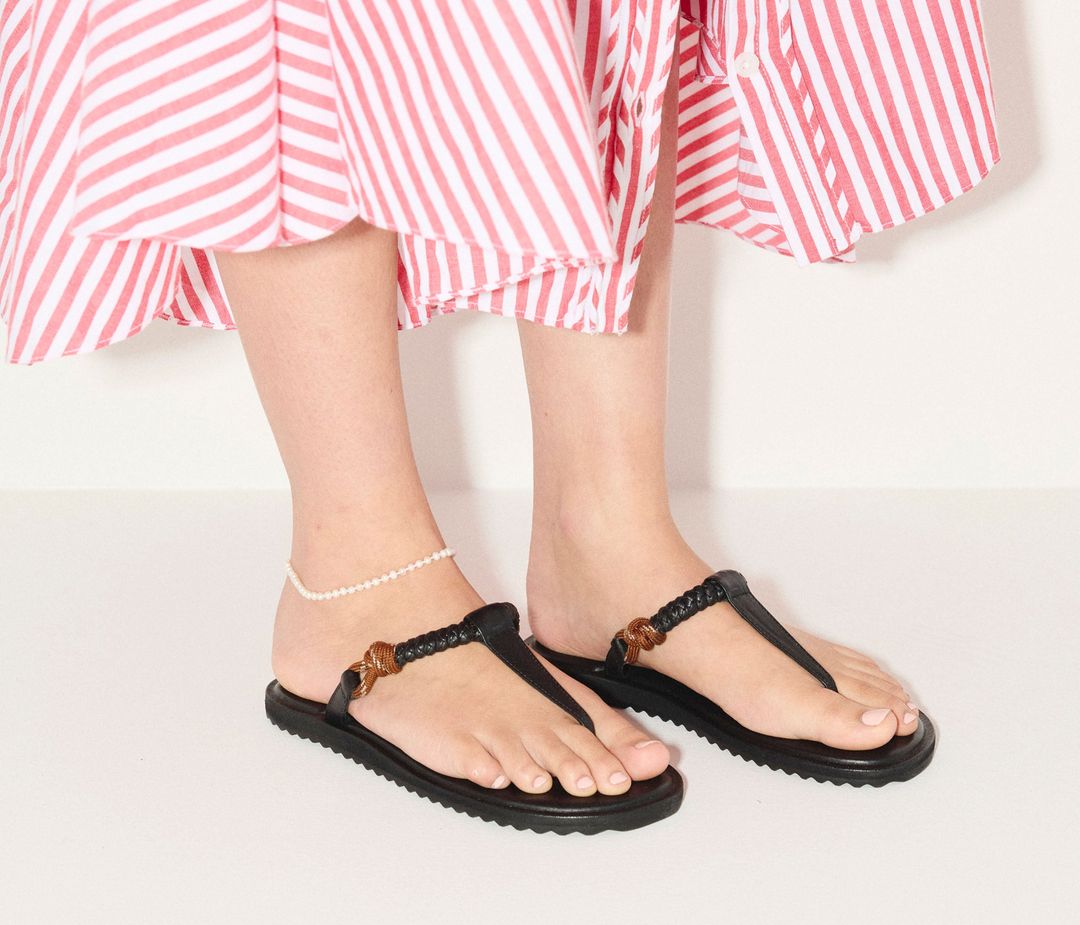SELAH ROPE THONG SANDAL