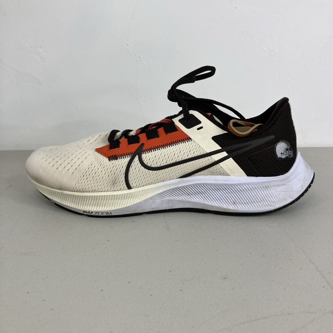 Nike Air Zoom Pegasus 38 - Men's Running Shoes
