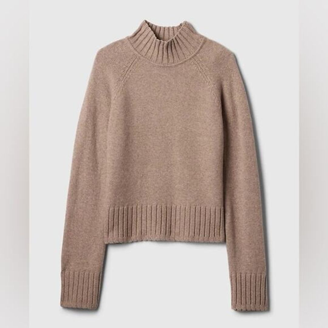CashSoft Turtleneck Tan Taupe Sweater with Wide Arms
