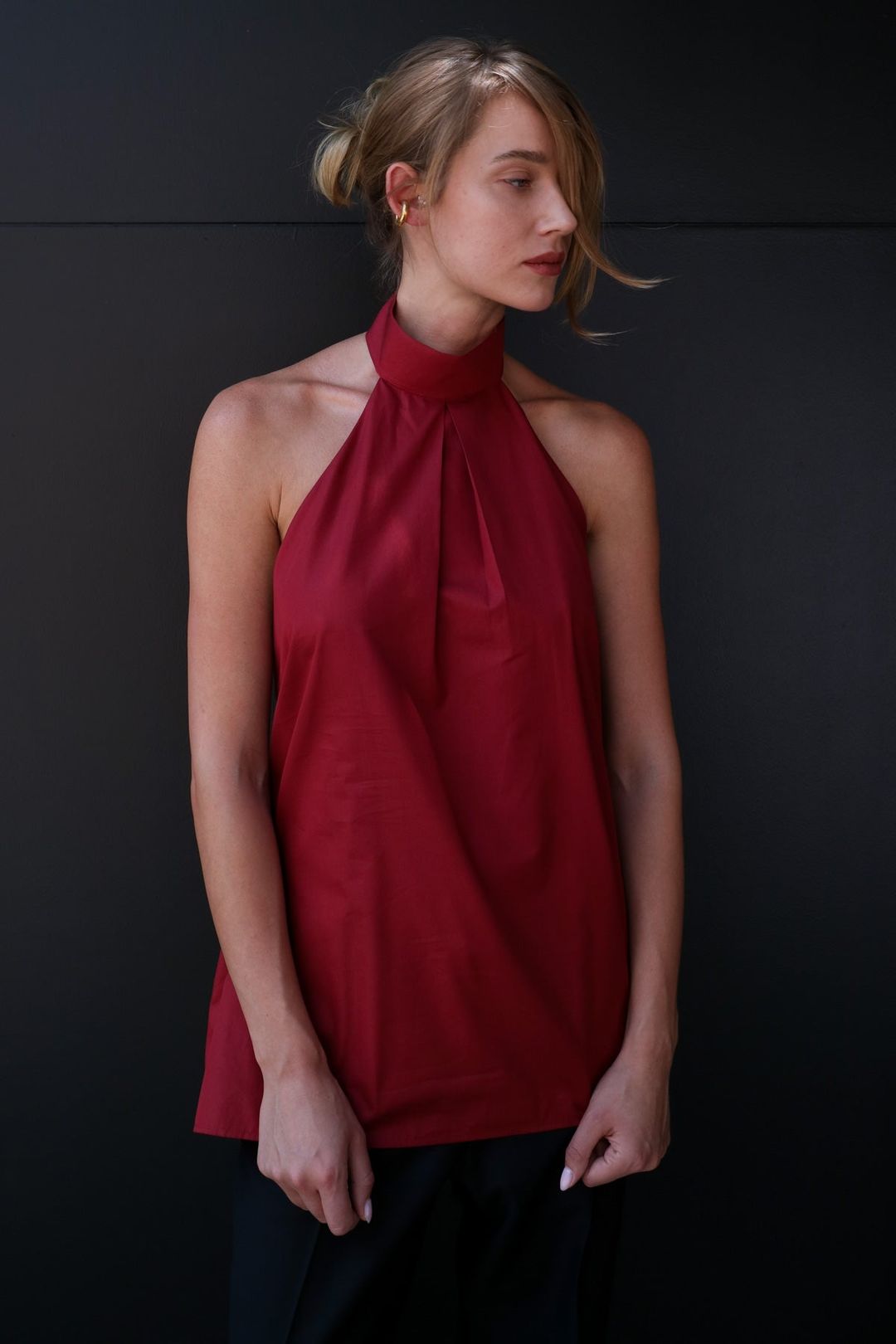 BACKLESS TUNIC IN RED POPLIN