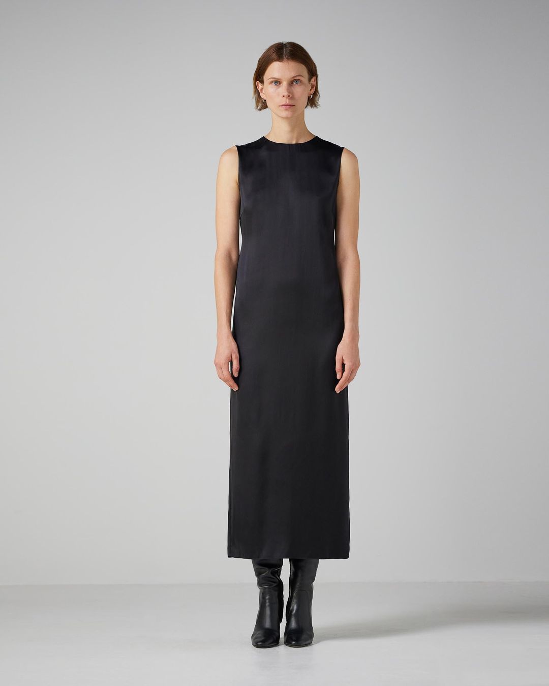 Alessia Dress in Washed Silk- Black