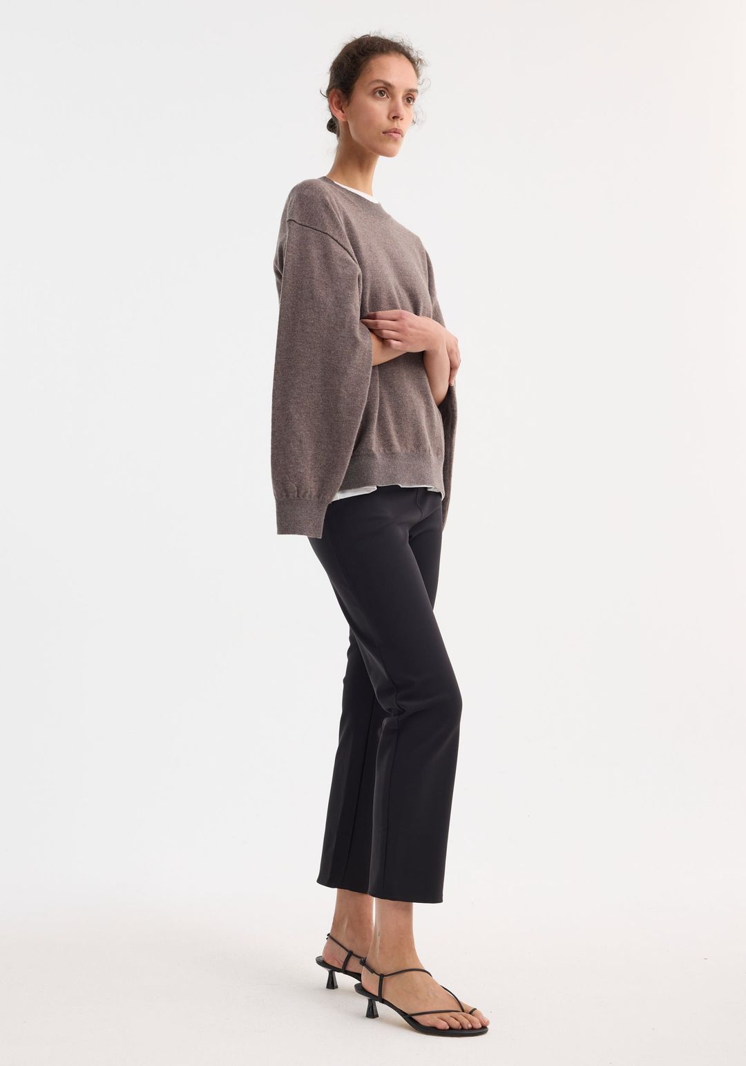 Crew-neck with open armhole | mud melange #3
