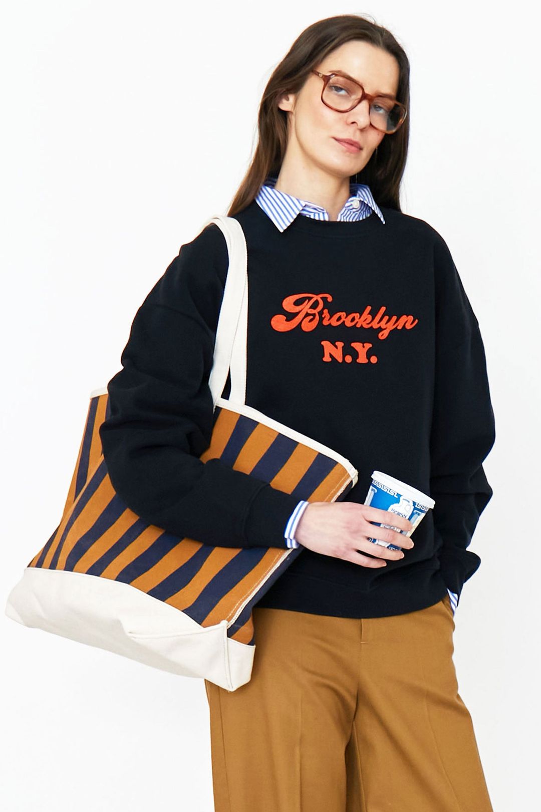 The Oversized Brooklyn Sweatshirt - Black #3
