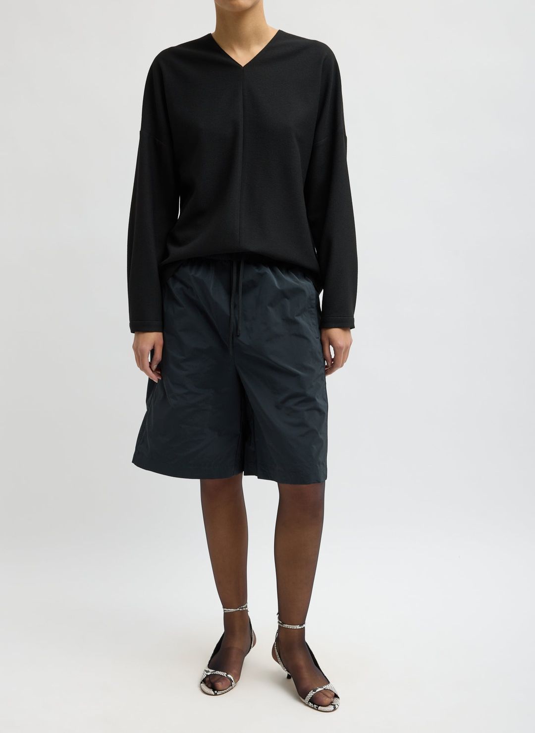 Nylon Easy Short