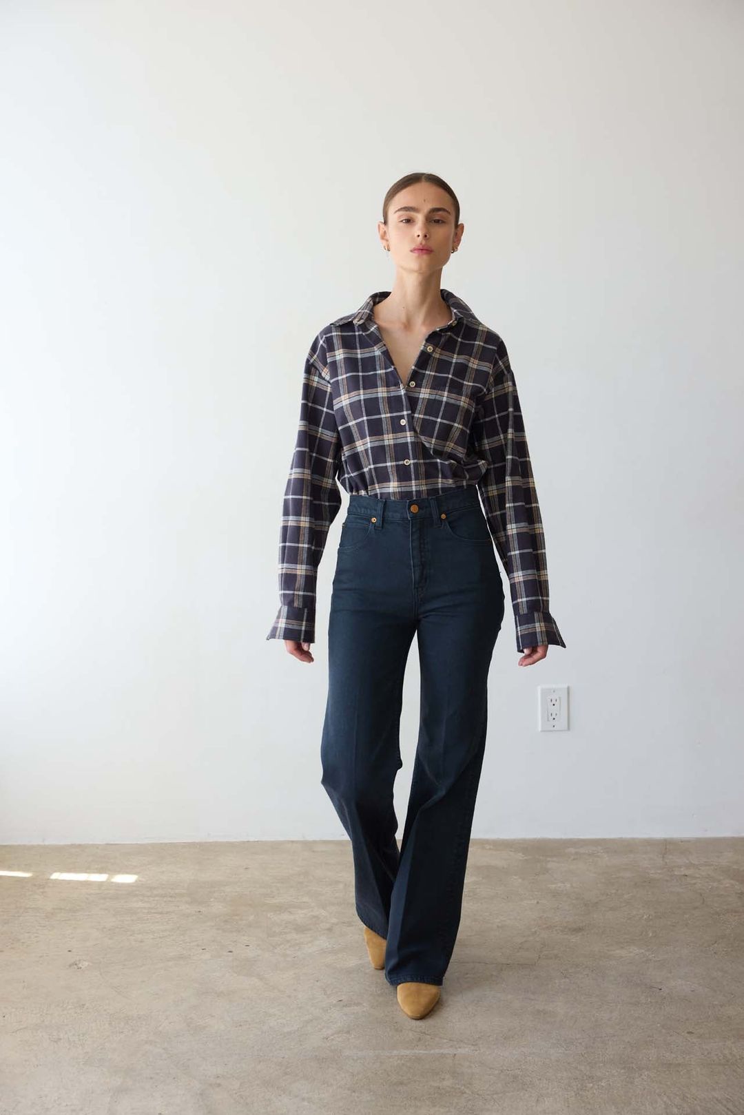 The Weekend Shirt in Charcoal Plaid #7