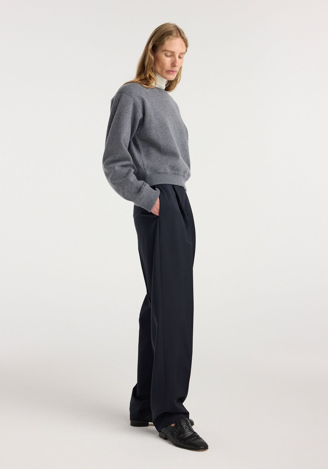 Daria - Single pleat tapered trousers | navy #3