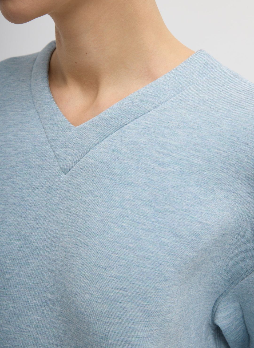 Bonded Viscose Easy V-Neck #2