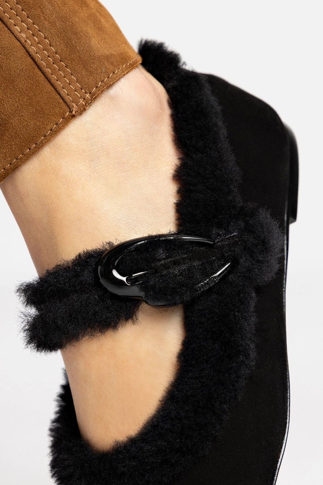 Verona Ballet Flat In Black Suede And Black Shearling #5