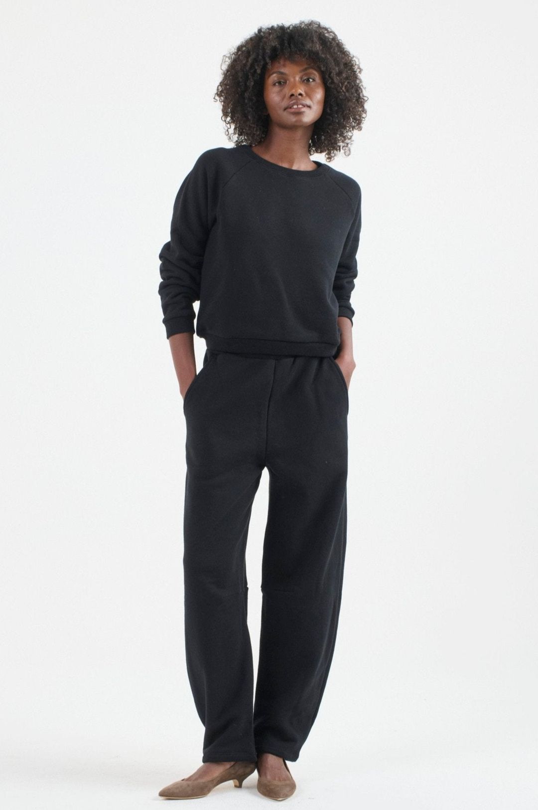 The Arc Lounge Pant in Black