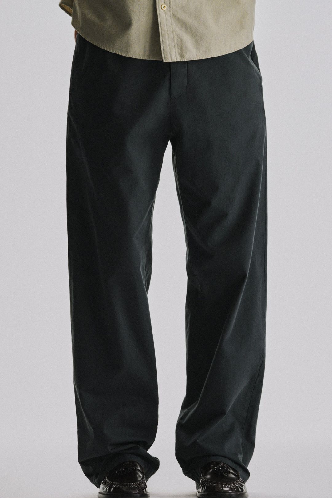 Ari Pant #6