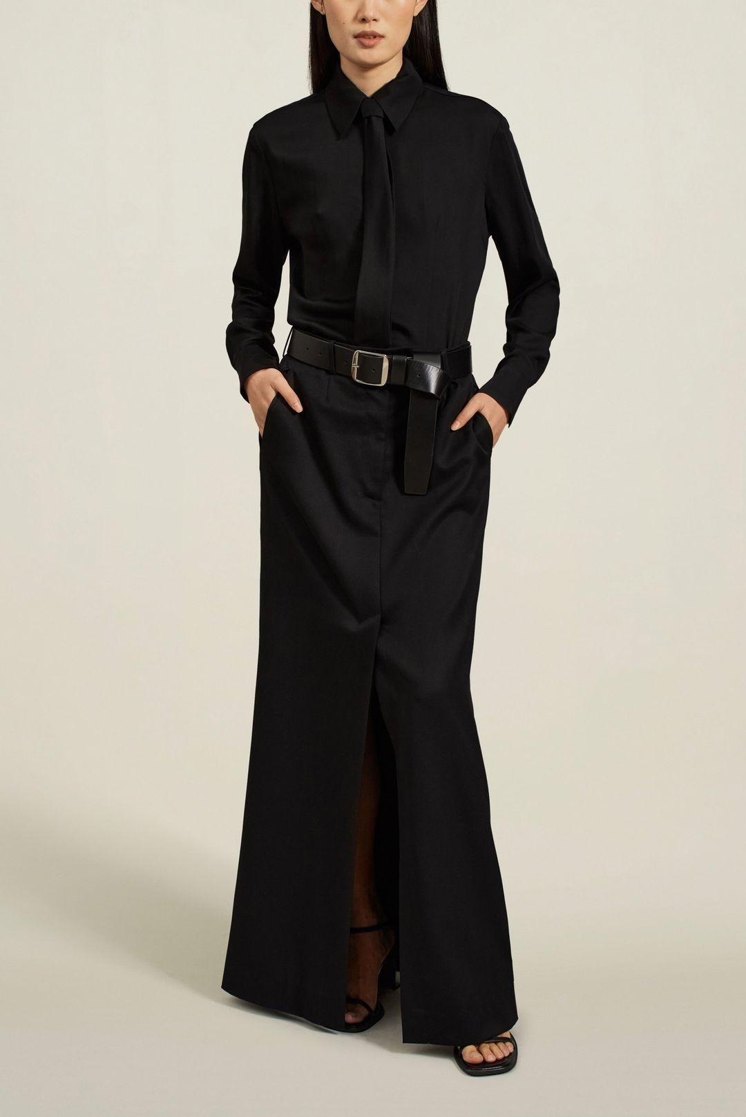 Léa Slim Blouse with Tie in Black Cupro