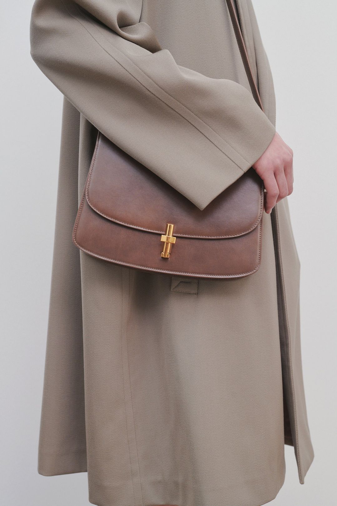 Sofia 10.00 Crossbody Bag in Leather #5
