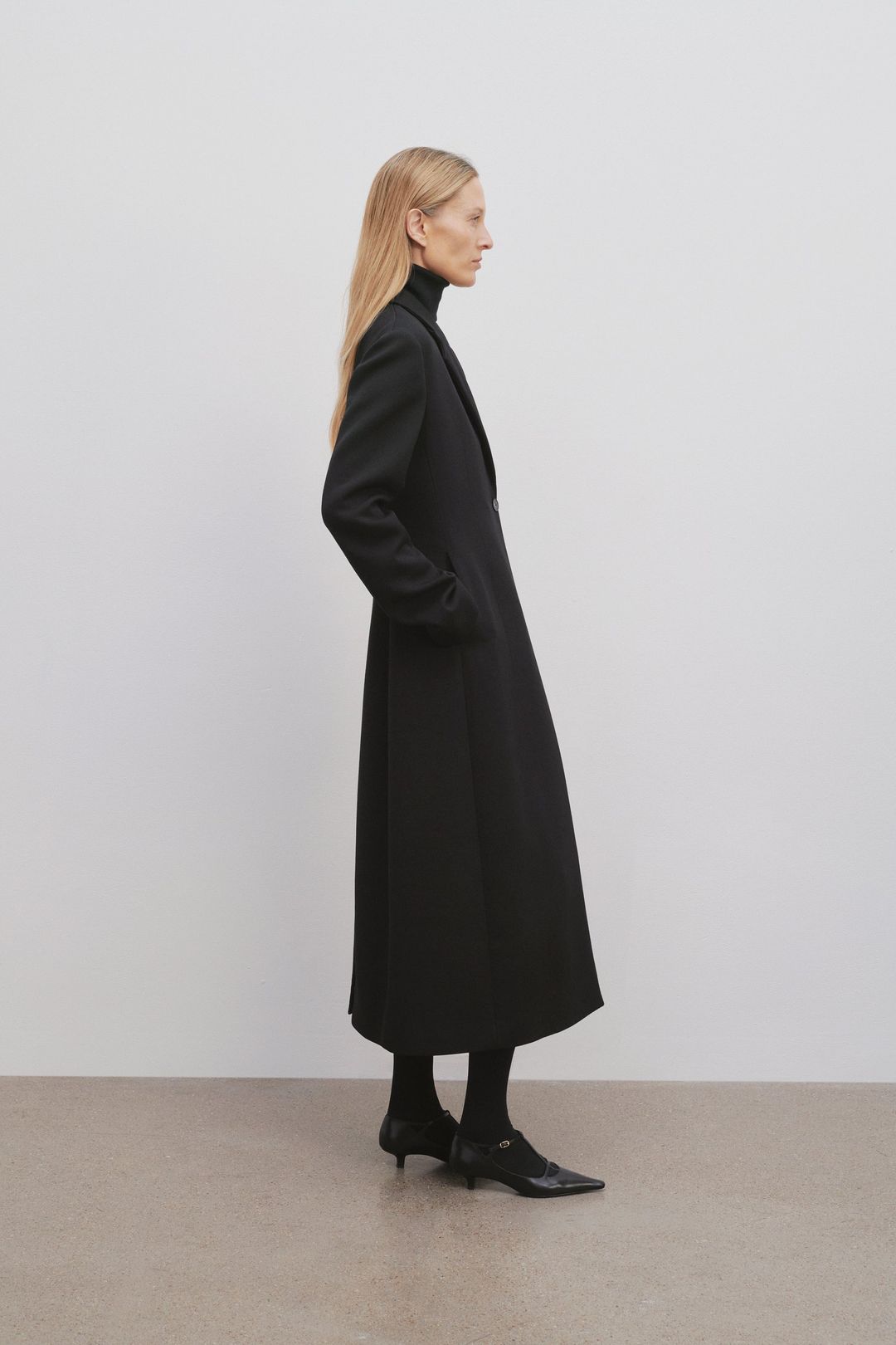 Medea Coat in Virgin Wool #4
