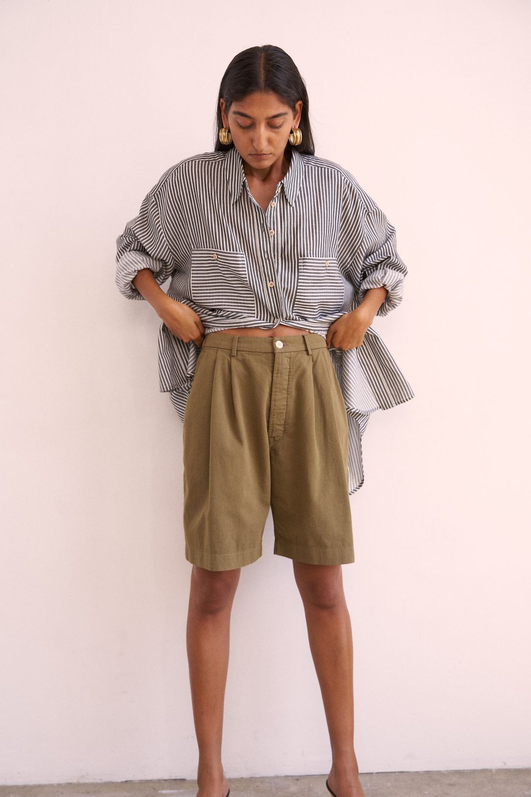 The Pleat Short in Khaki #4