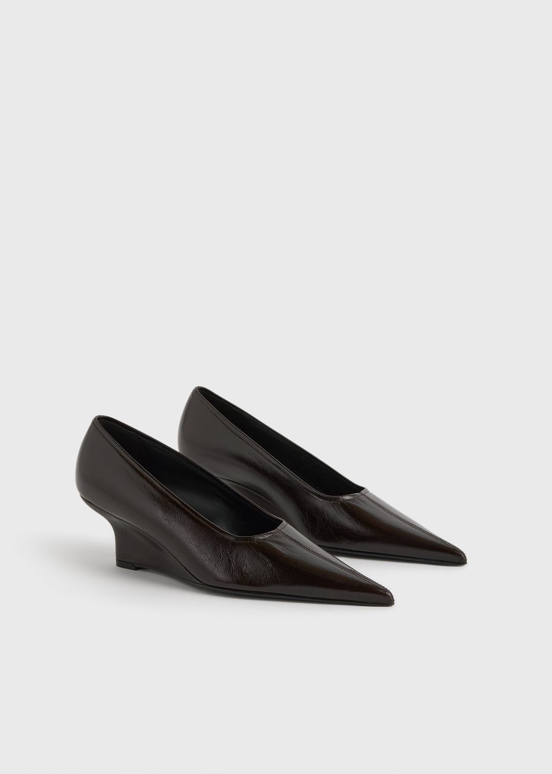Sharp naplack wedge pumps bark #6