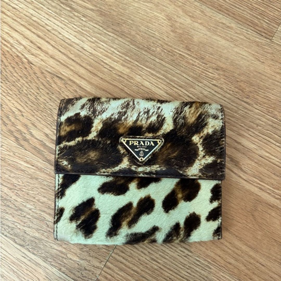 Leopard print Vint Prada wallet