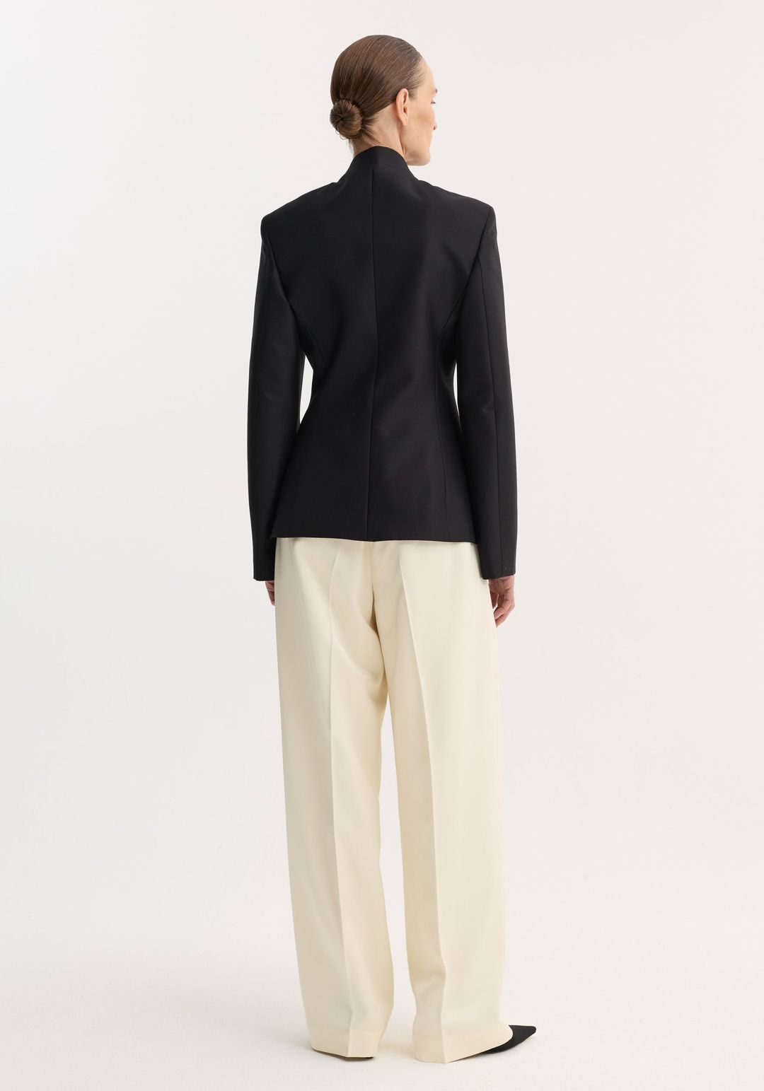 Sculptural pankou closure blazer | black #6