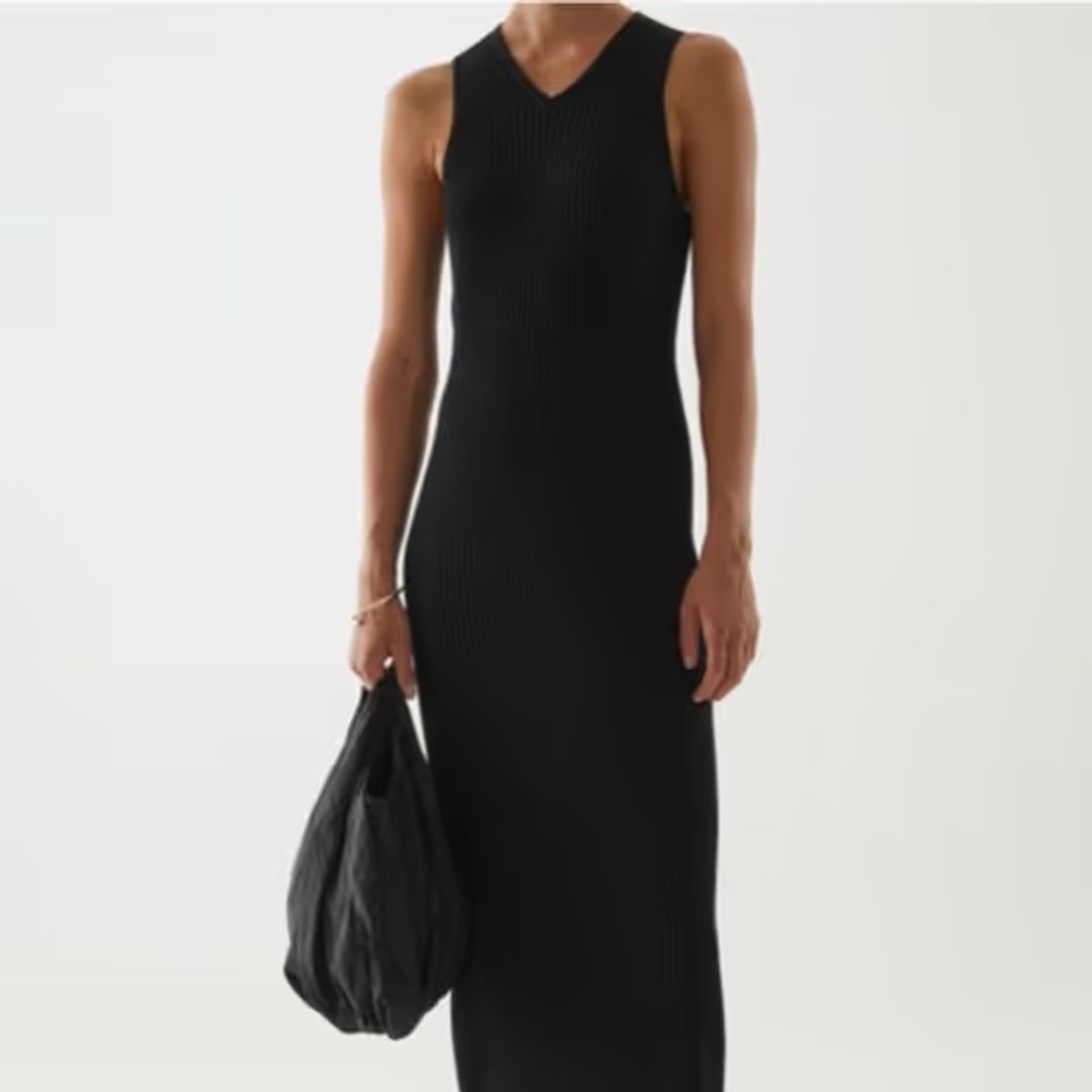 Black V-Neck Ribbed Sleevless Dress