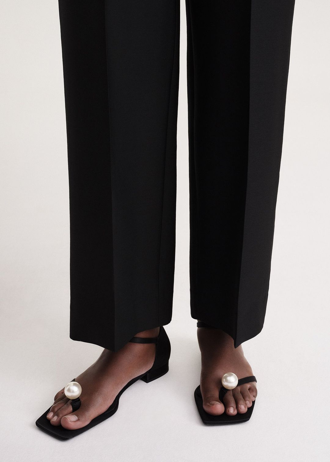 The Pearl Flat black