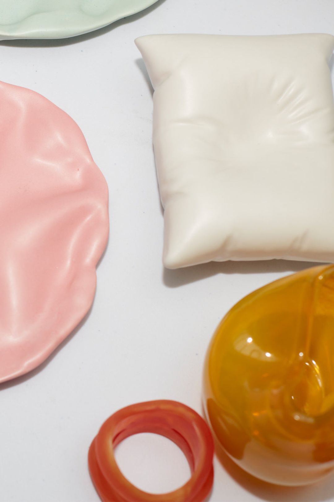 L19 - Set of 2 Resin Napkin Rings in Matte Rose Quartz #4