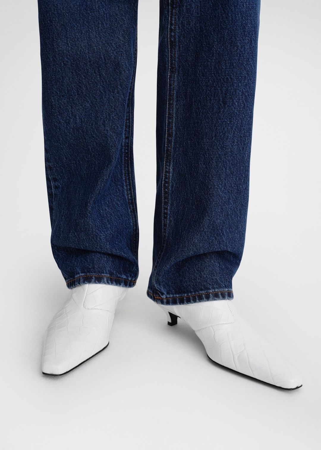 The Croco Slim Ankle Boot white