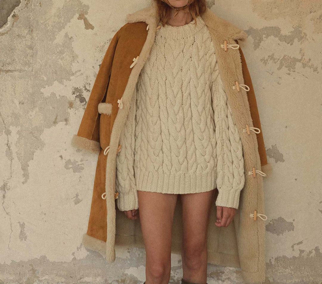 HMD -- OLYMPUS SWEATER -- CREAM