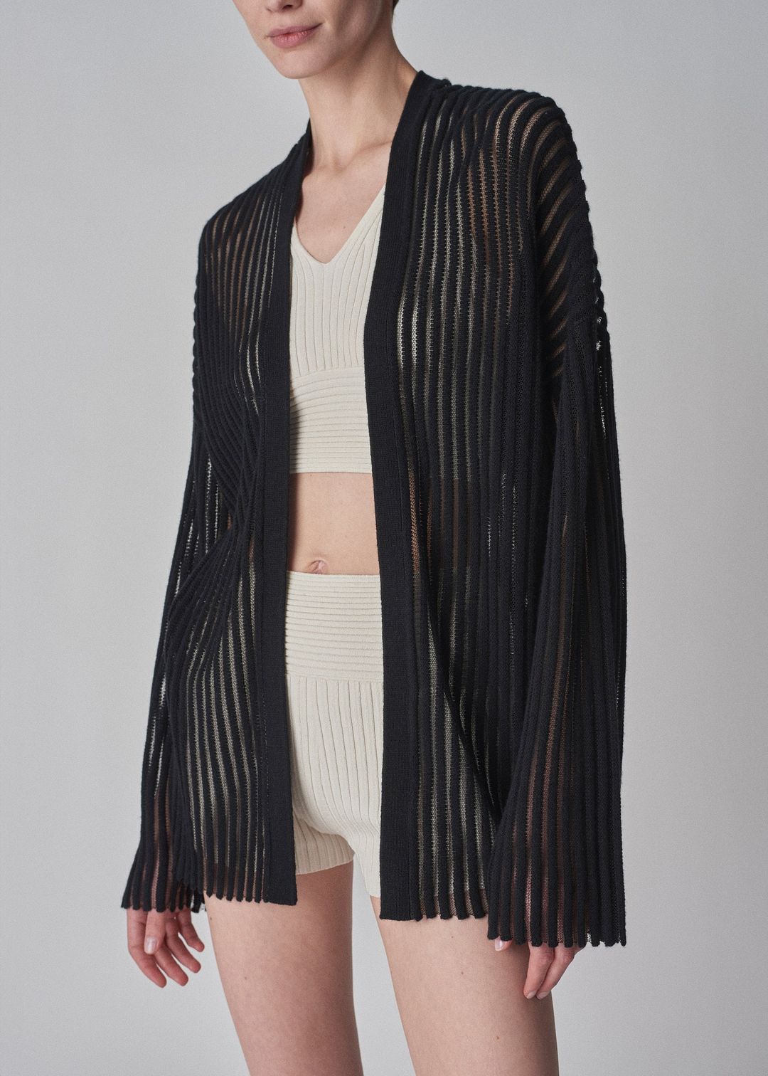 Cardigan in Cashmere Silk Knit- Black