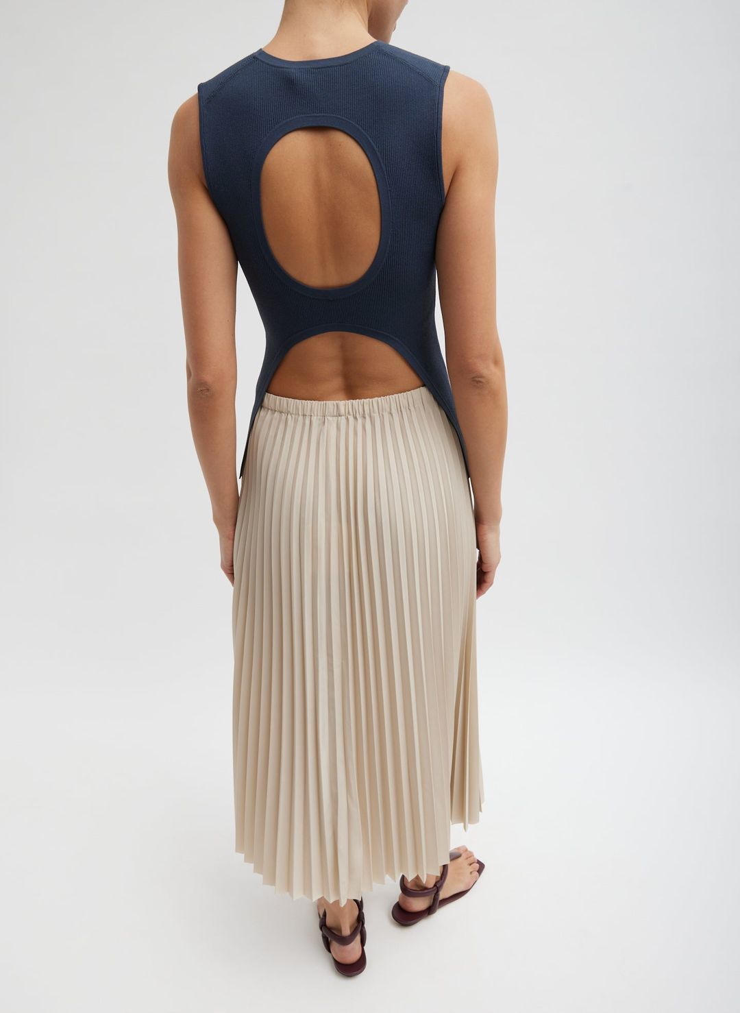 Italian Sporty Nylon Sunray Pleated Pull On Skirt #3