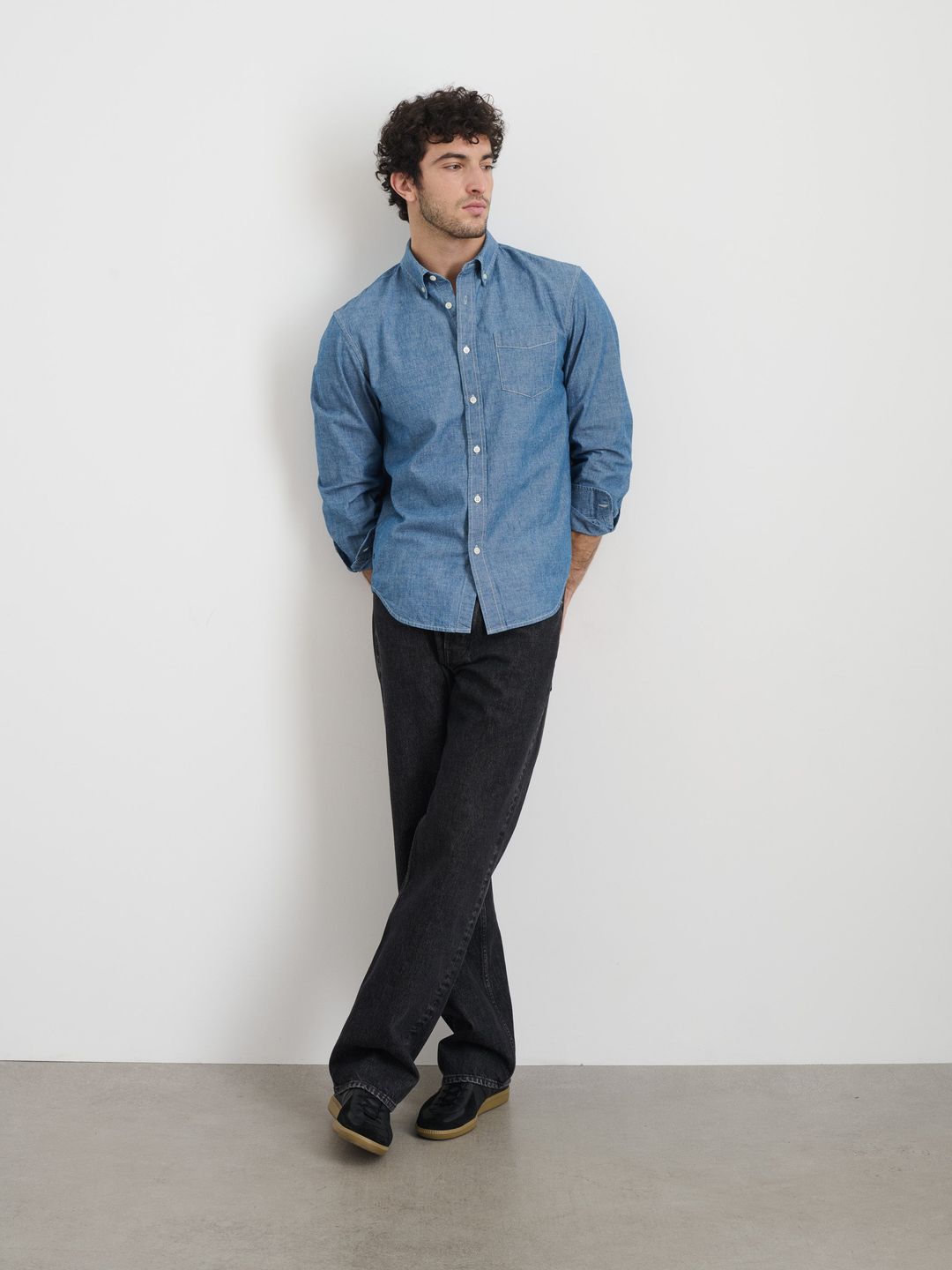Mill Shirt in Washed Chambray
