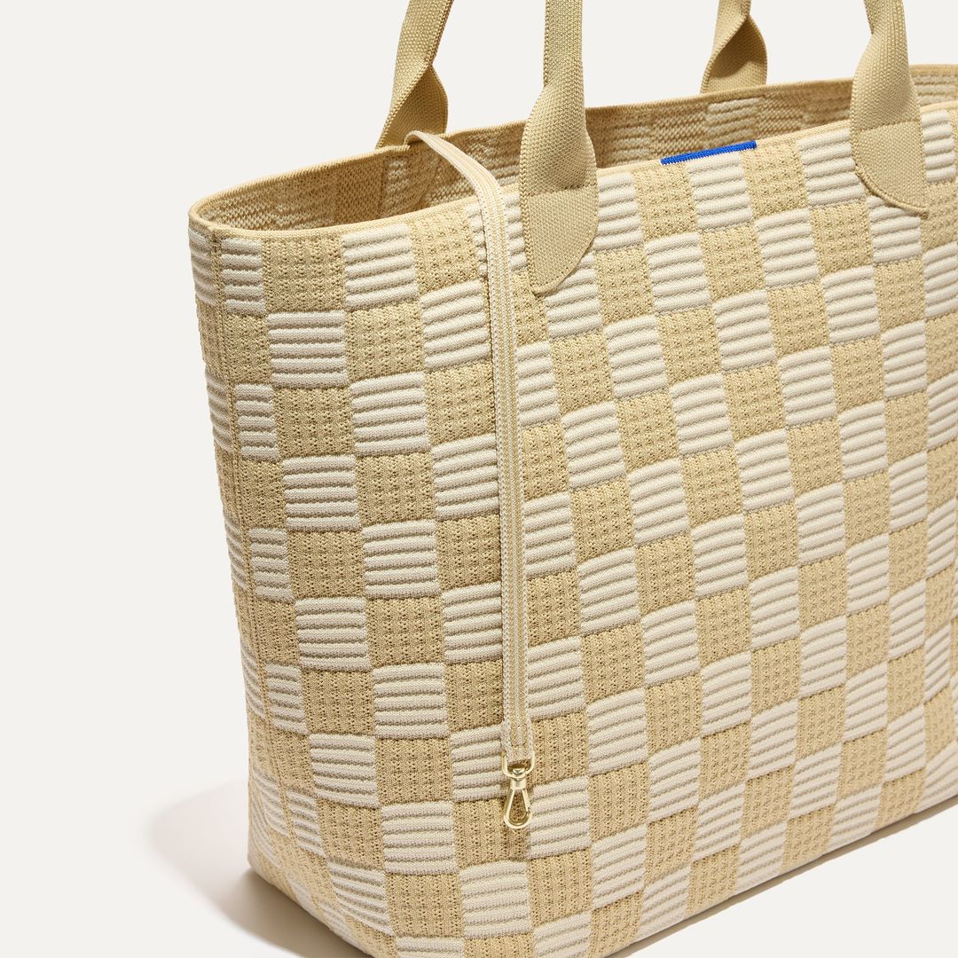 The Lightweight Tote - Checker Sand #5