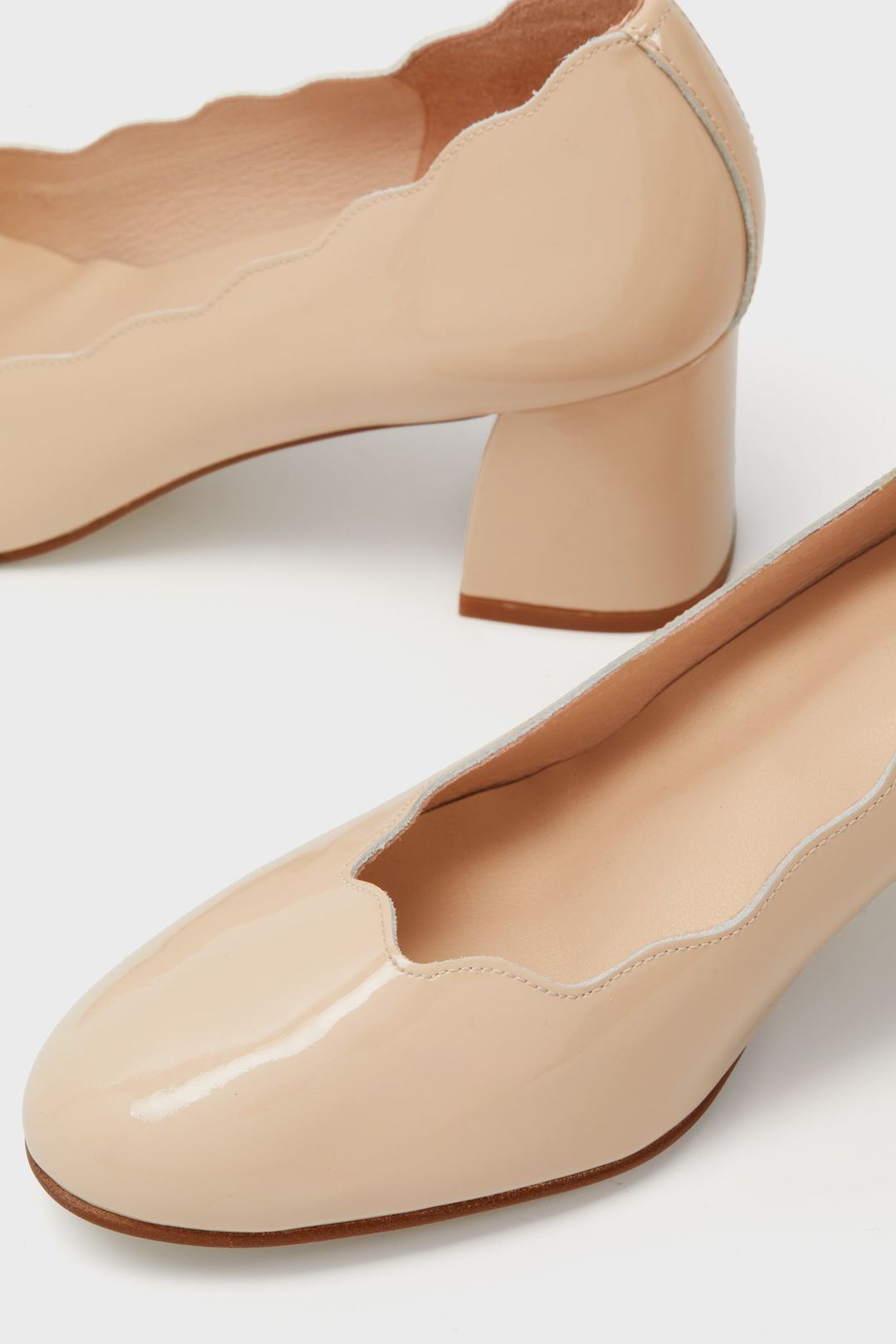 Beige Wave Patent Heels #4