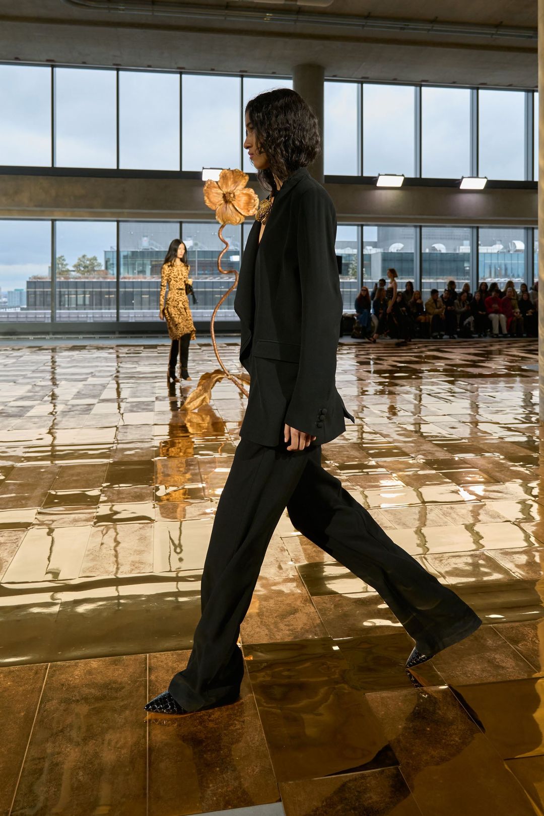 Elea Draped Front Blazer- Noir #6