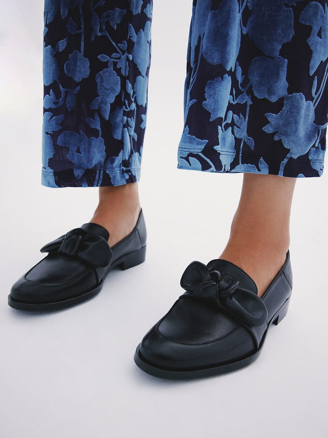 Valencia Black Leather Loafer