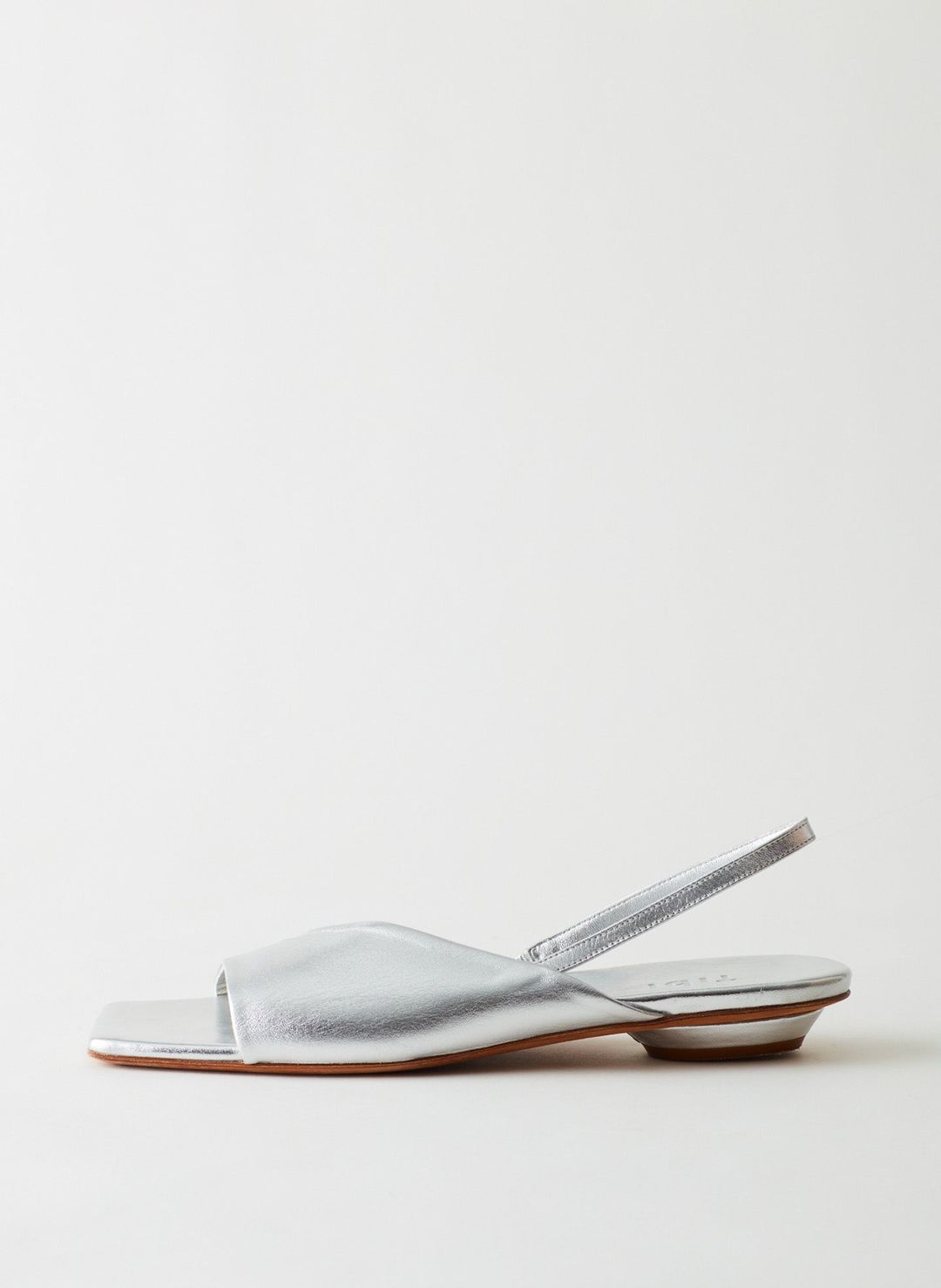 Avi Metallic Asymmetric Flat
