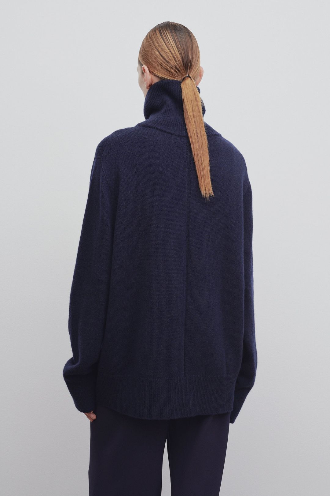 Stepny Turtleneck #4